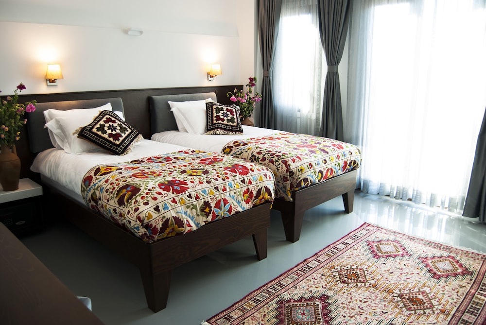 Deluxe King or Twin Room