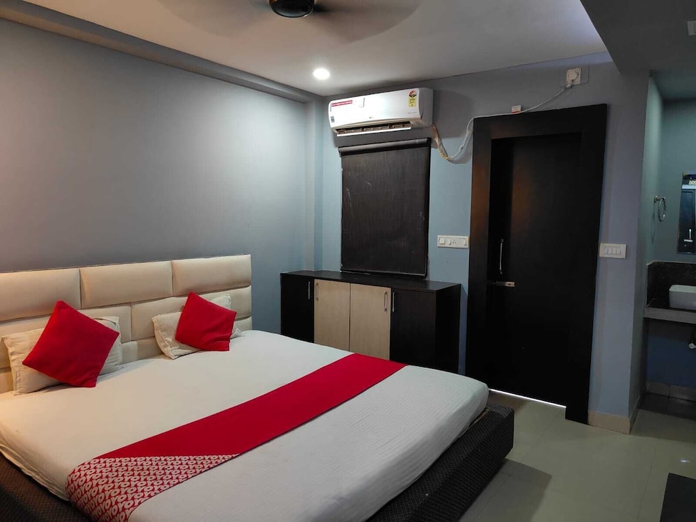 Classic Double Room Single Use photo 3