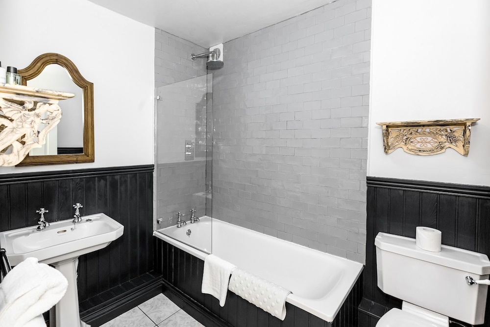 Chic Double Room - Photo 10