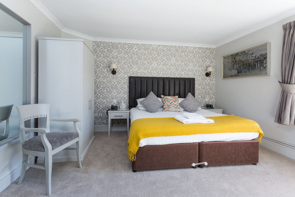 Superior Double or Twin Room - Photo 12