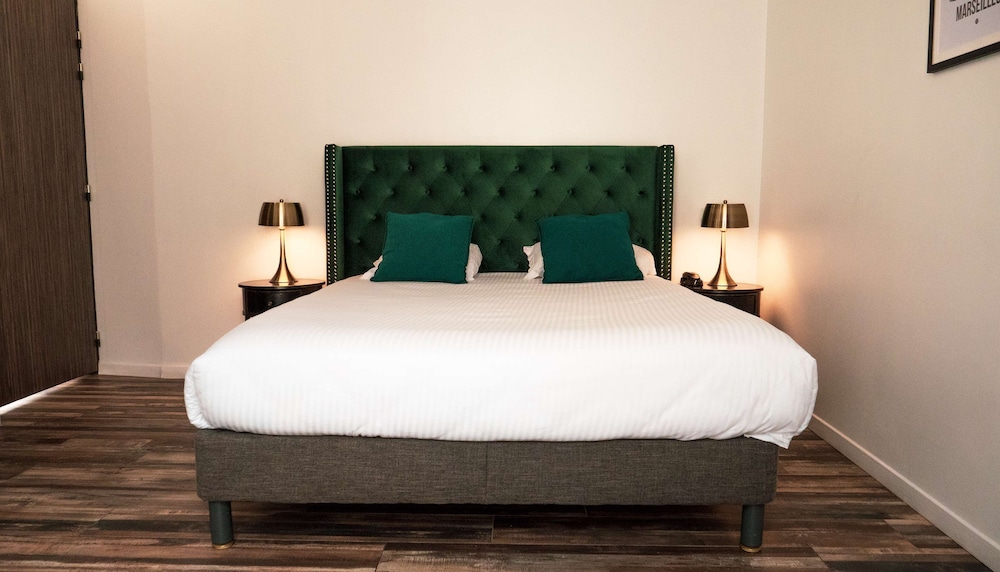 Superior Room, 1 Queen Bed photo 3