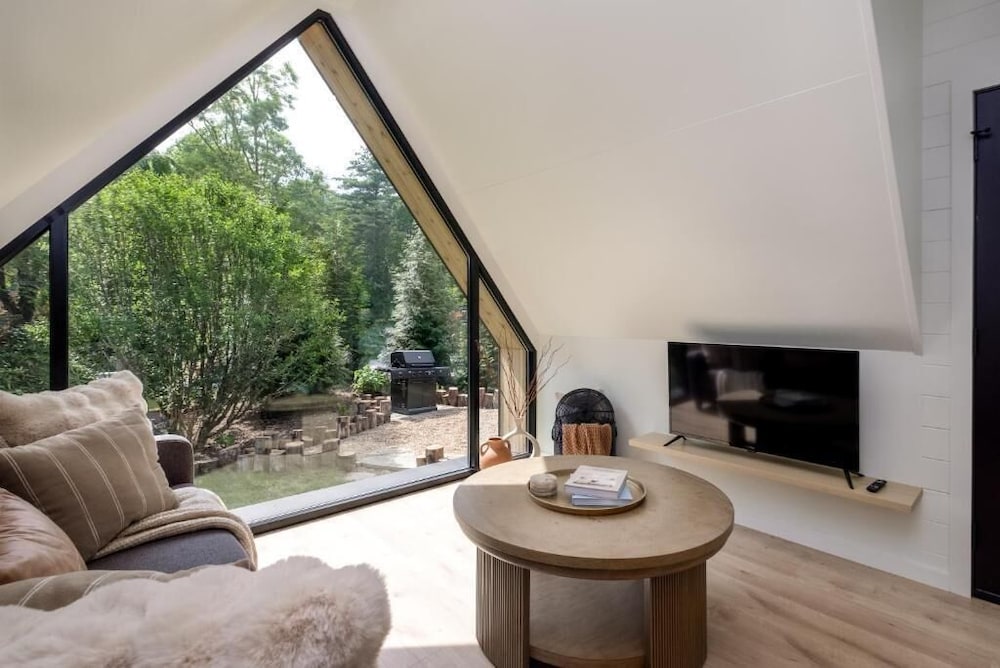 Luxury Cabin, Garden View photo 1