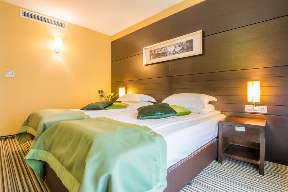 Deluxe Studio, 2 Twin Beds, Non Smoking, Terrace photo 3