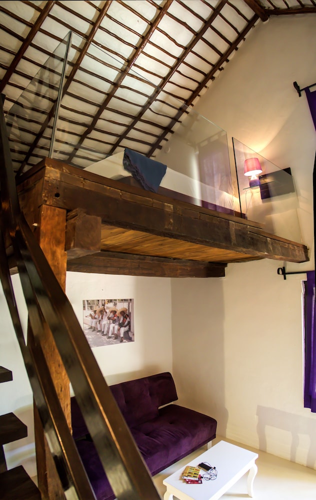Loft, 1 King Bed with Sofa bed - Photo 5