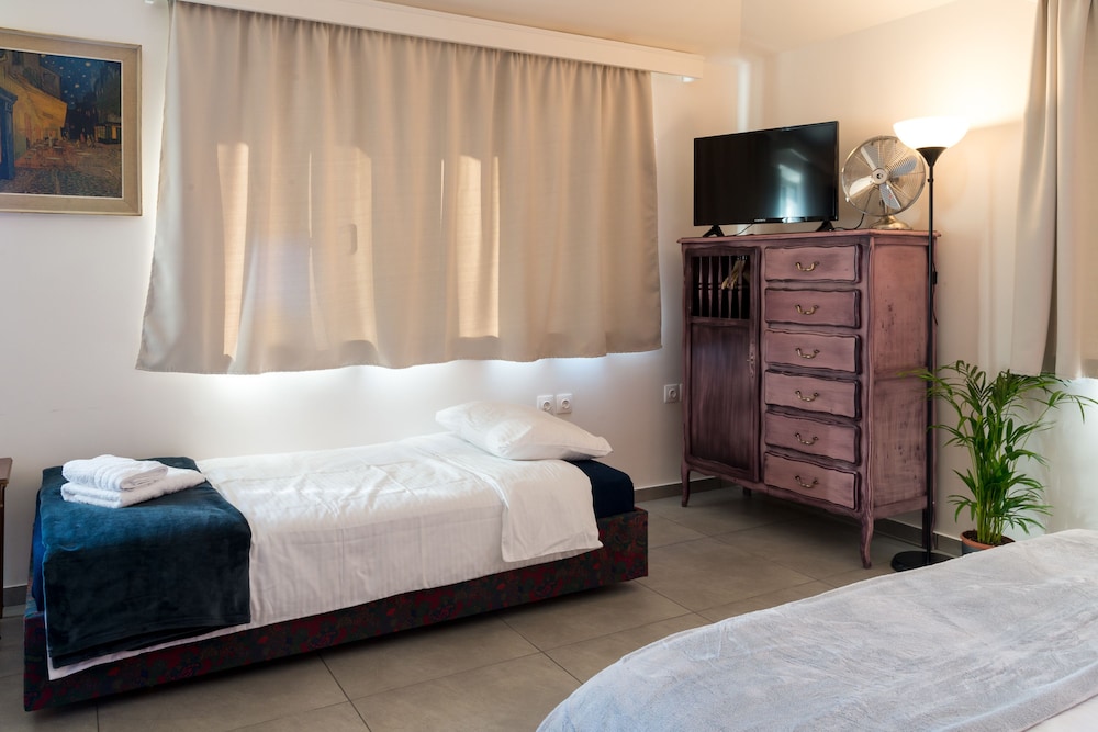 Triple Room (22)
