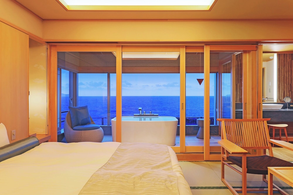 Superior Room (Japanese Style, with Ocean View)