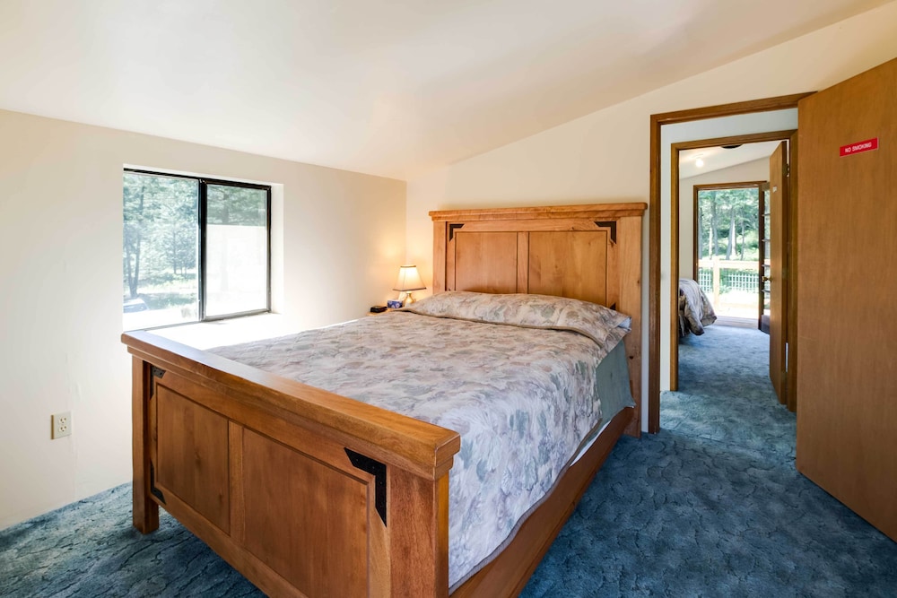 House (2 Bedrooms) photo 2