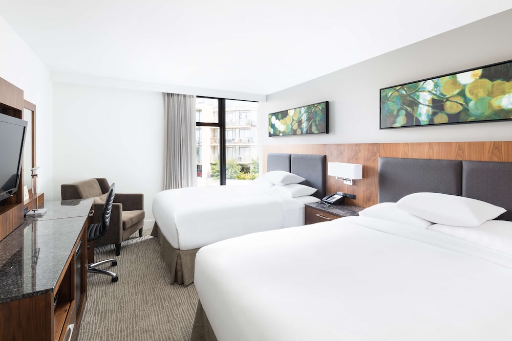 Room, 2 Queen Beds, Non Smoking photo 2