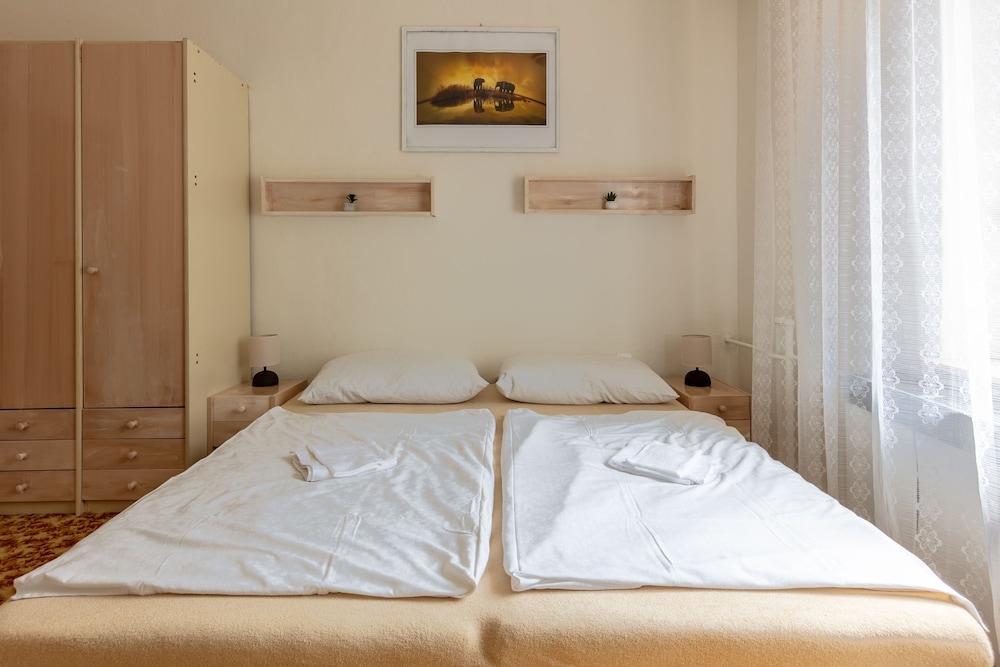 Design Double Room, Valley View photo 1