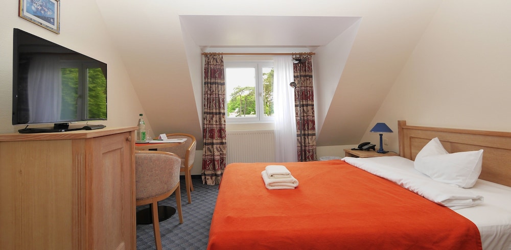 Classic Single Room