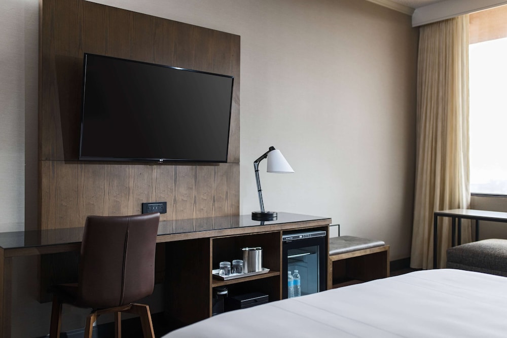 Superior Room, 1 King Bed - Photo 3