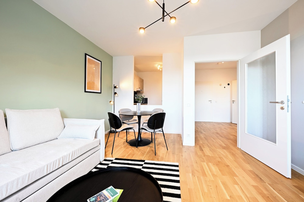 Apartment photo 2