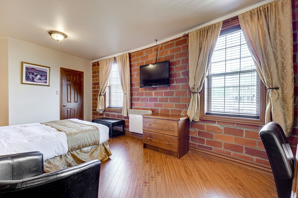 Standard Double Room photo 3