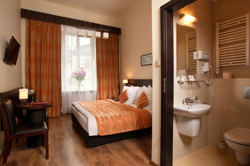 Standard Room photo 1
