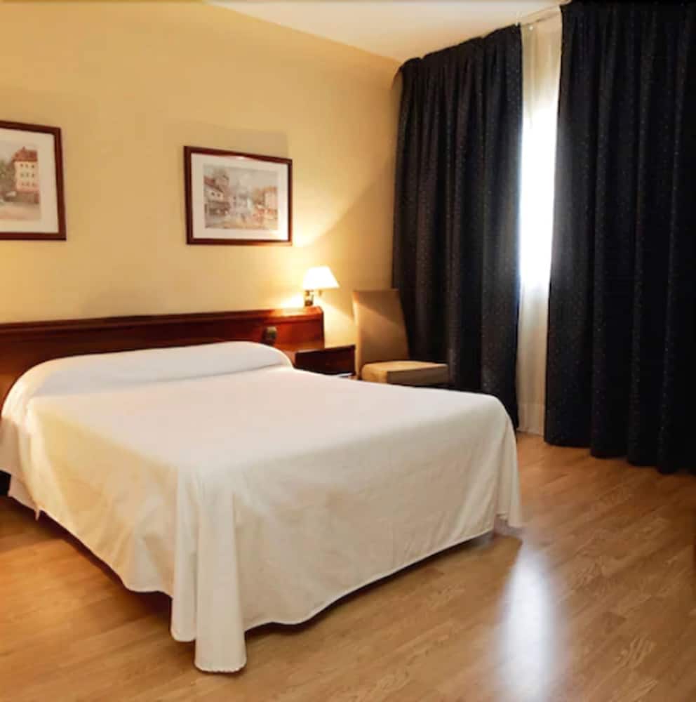 Junior Suite, 1 Double Bed, Balcony photo 2