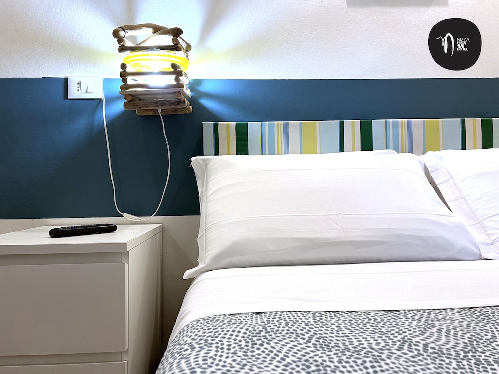 Double or Twin Room photo 2