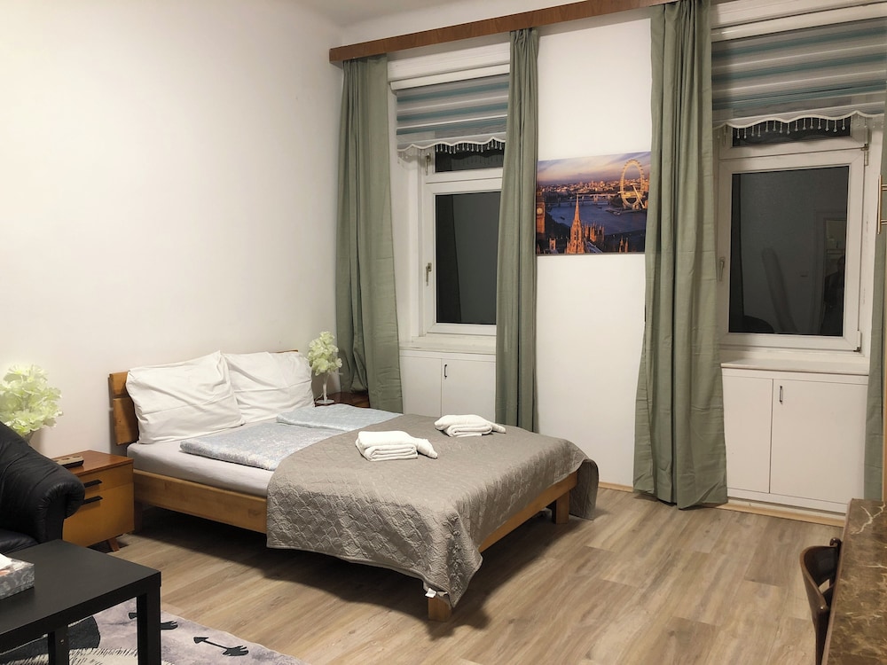 Basic Apartment