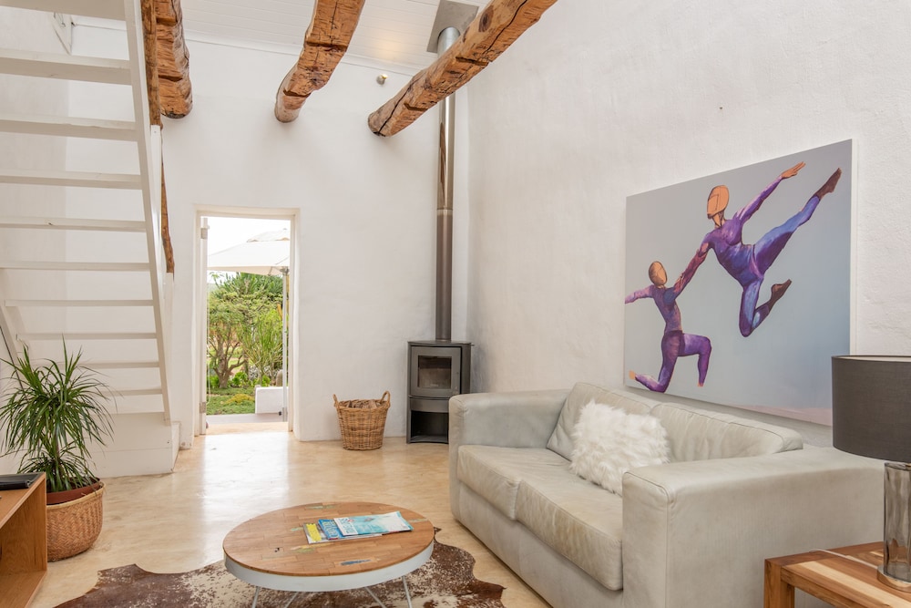 Luxury Cottage (Luxury Family Room - Cottage 8) photo 2