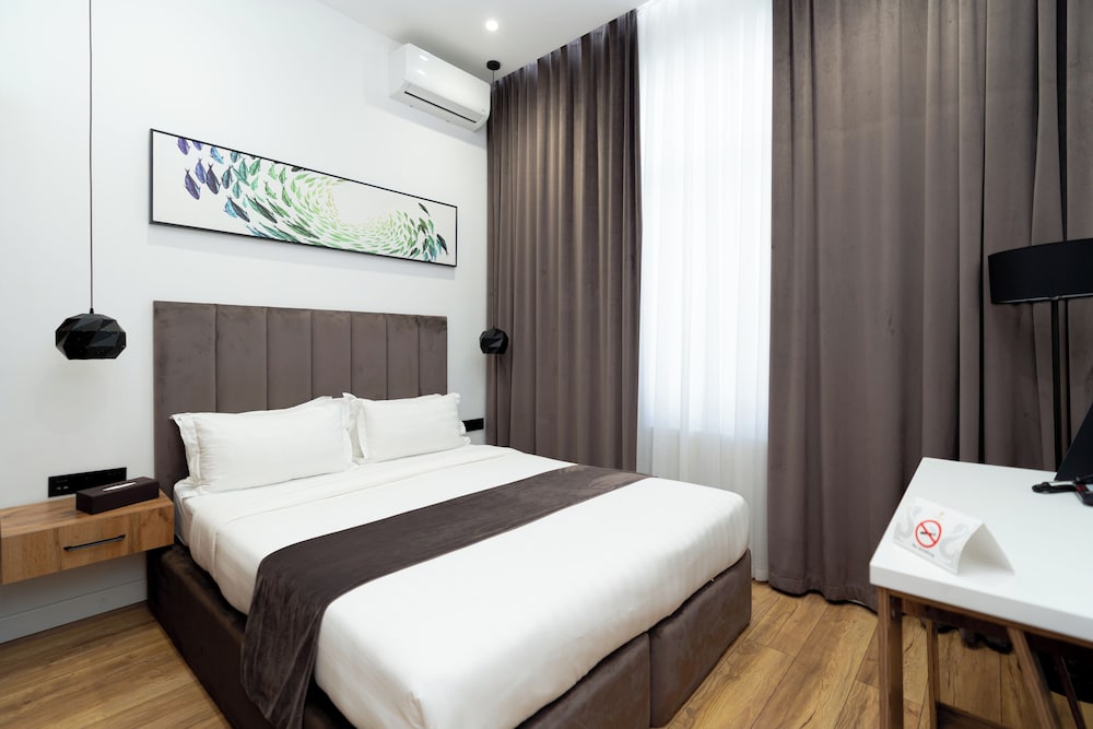 Standard Twin Room, 1 Bedroom, Balcony, City View