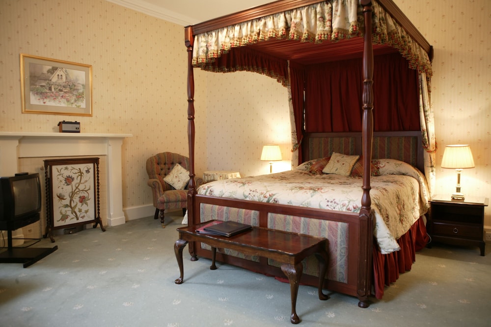 Superior Double Room (4 Poster)