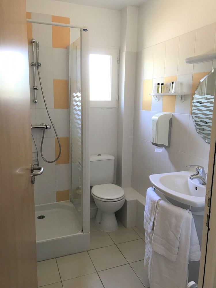 Suite, Ensuite, Garden View photo 3