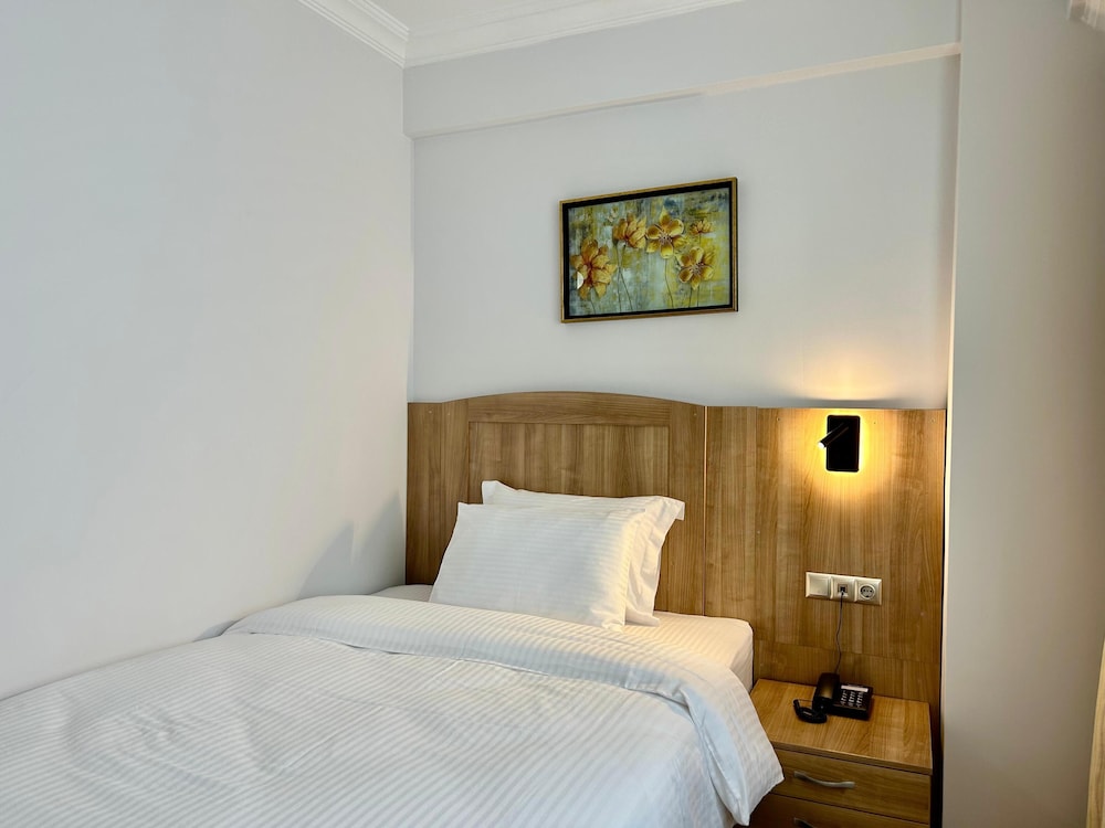Standard Double Room Single Use, Courtyard View