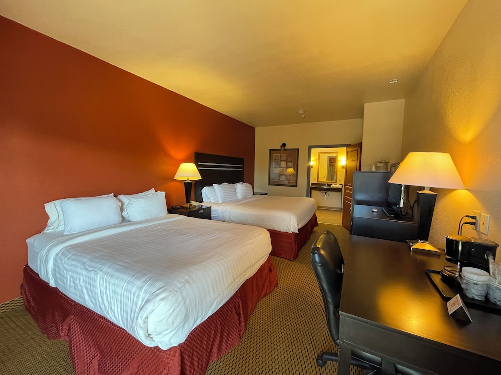 Comfort Double Room, 2 Queen Beds, Mobility Accessible photo 2