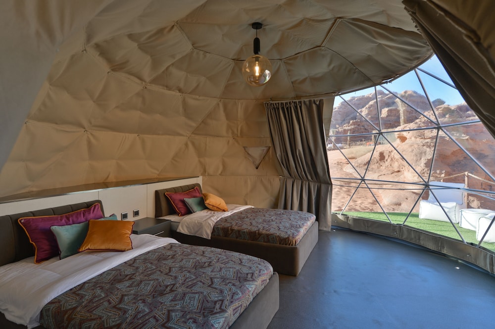 Deluxe Tent, 2 Queen Beds