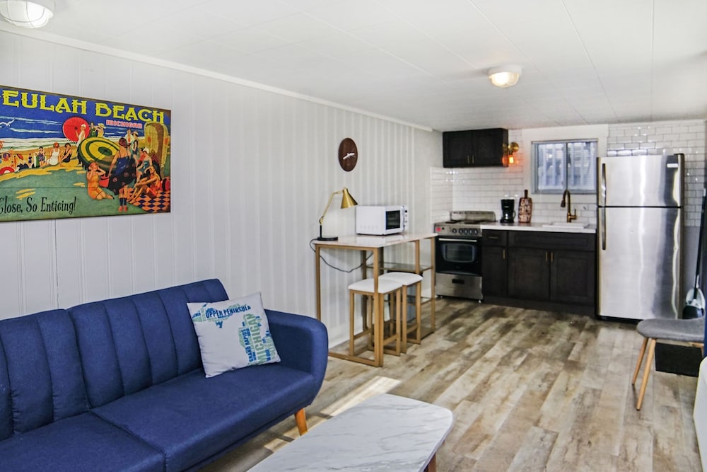 Suite, 1 Bedroom, Kitchenette photo 3