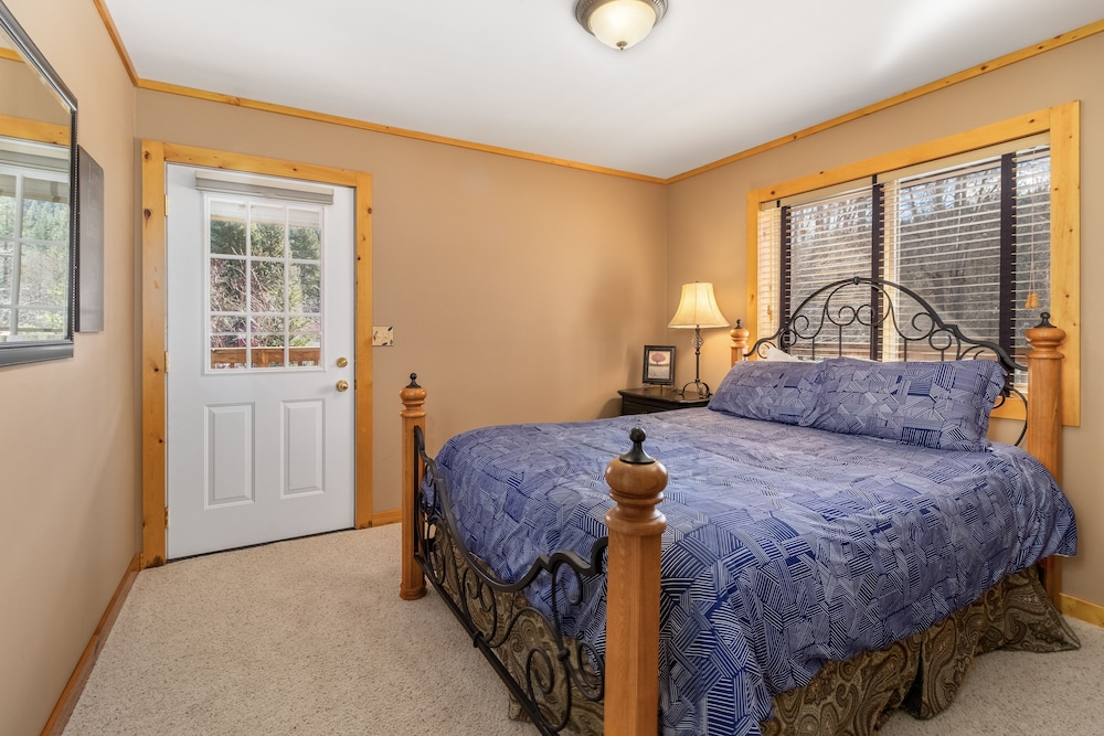 House, 5 Bedrooms