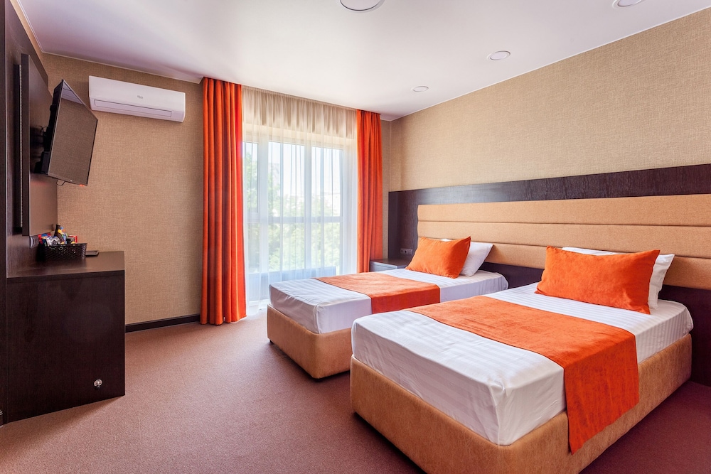 Standard Twin Room photo 2