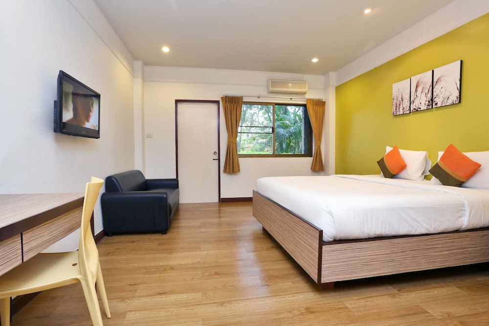 Standard Room (Double Bed) - Photo 8