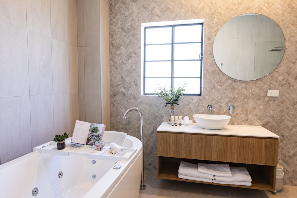 King Spa Room - Photo 5