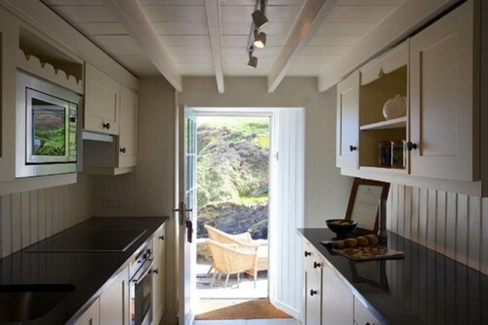 Cottage (Middle) - Photo 6