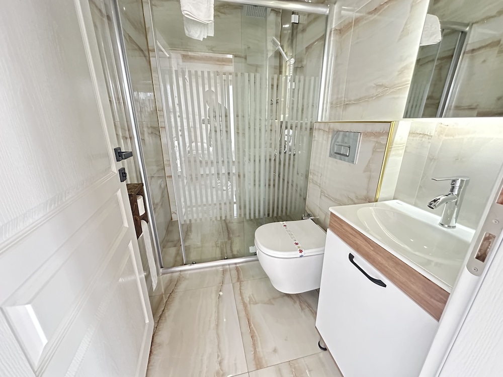 Standard Room photo 2