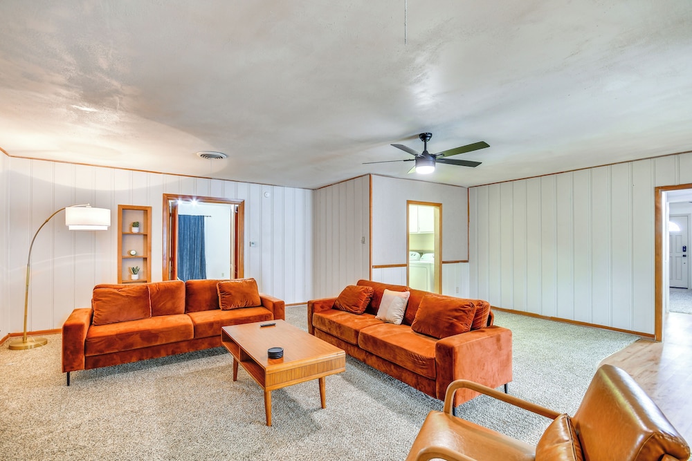 House (4 Bedrooms) photo 2