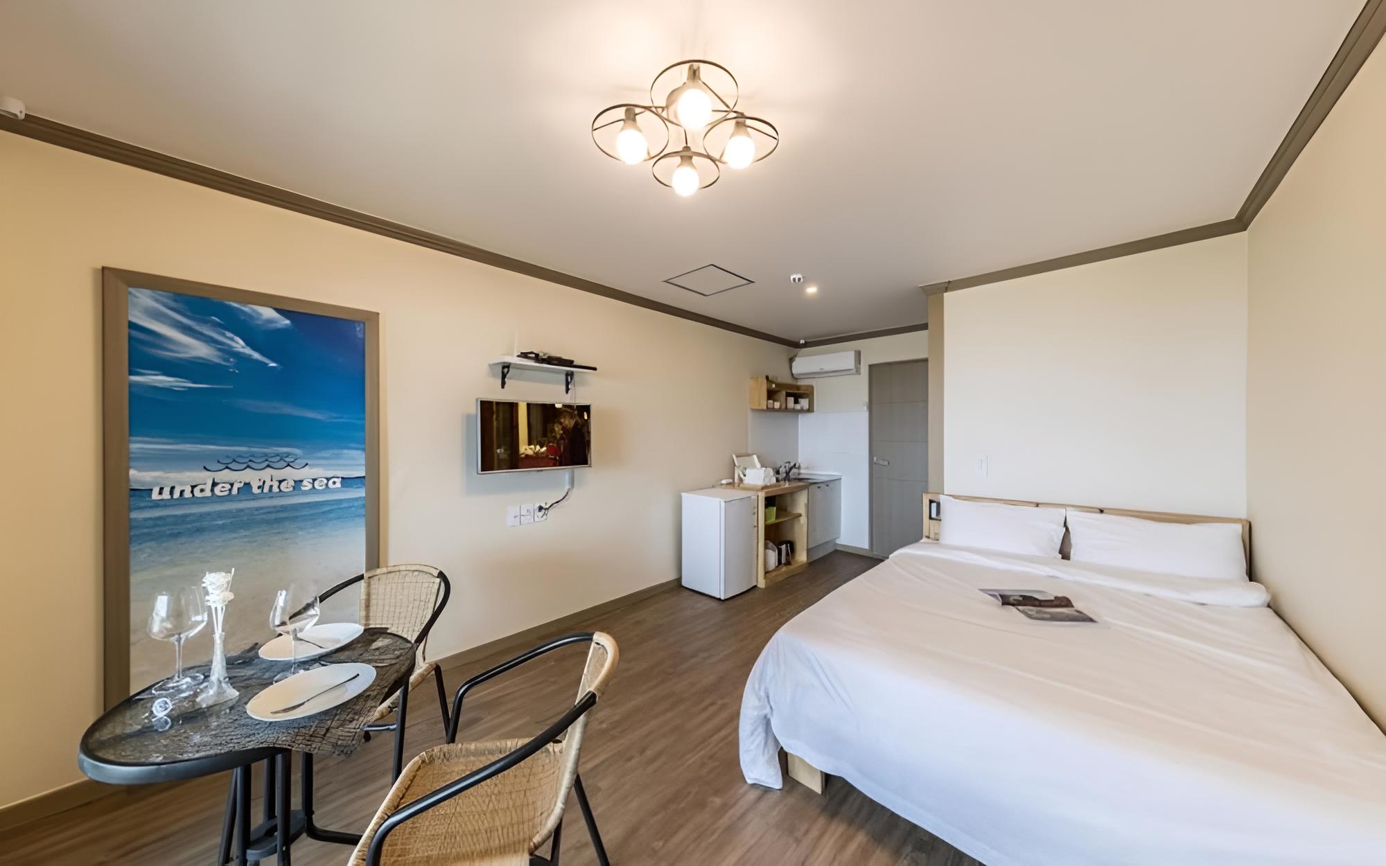 Room (Studio Bed Type 2 (Ocean View)) photo 3