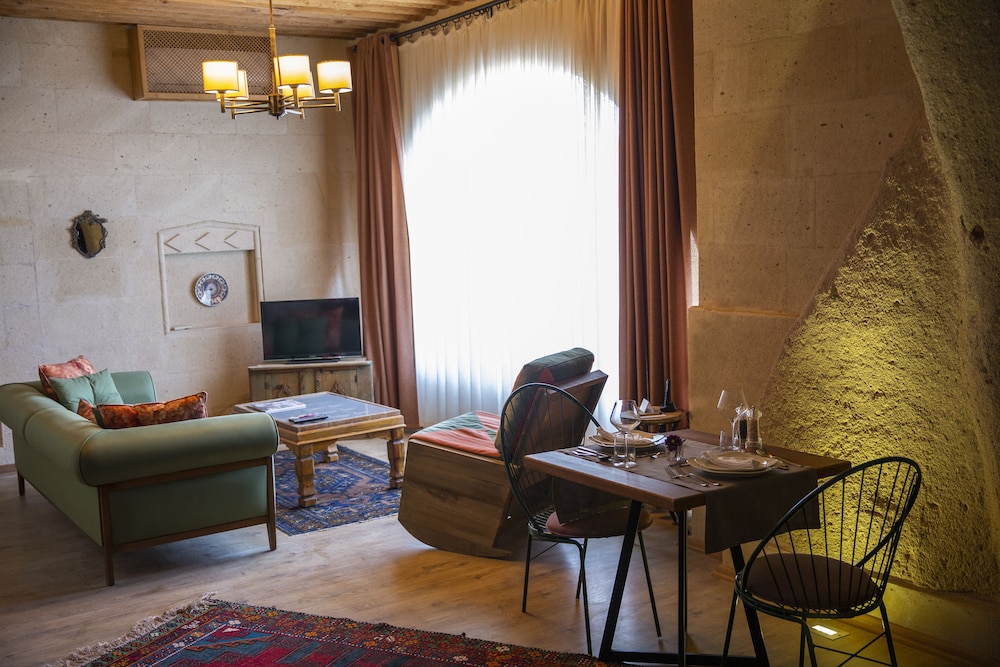 Family Suite - Photo 10