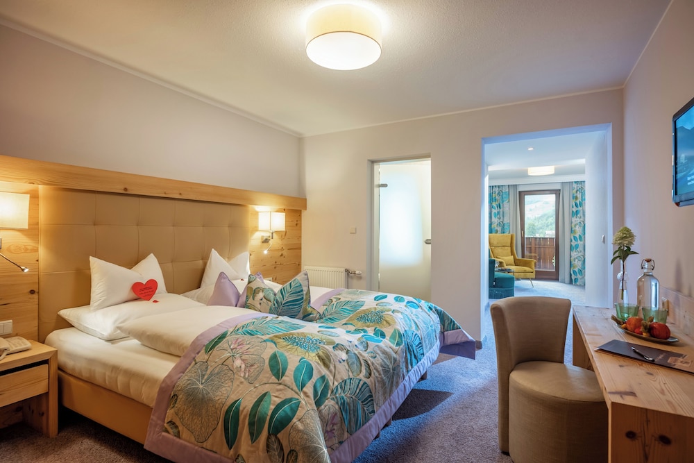 Junior Suite - Photo 2