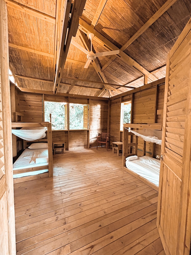 Standard Quadruple Room, Mountain View photo 1