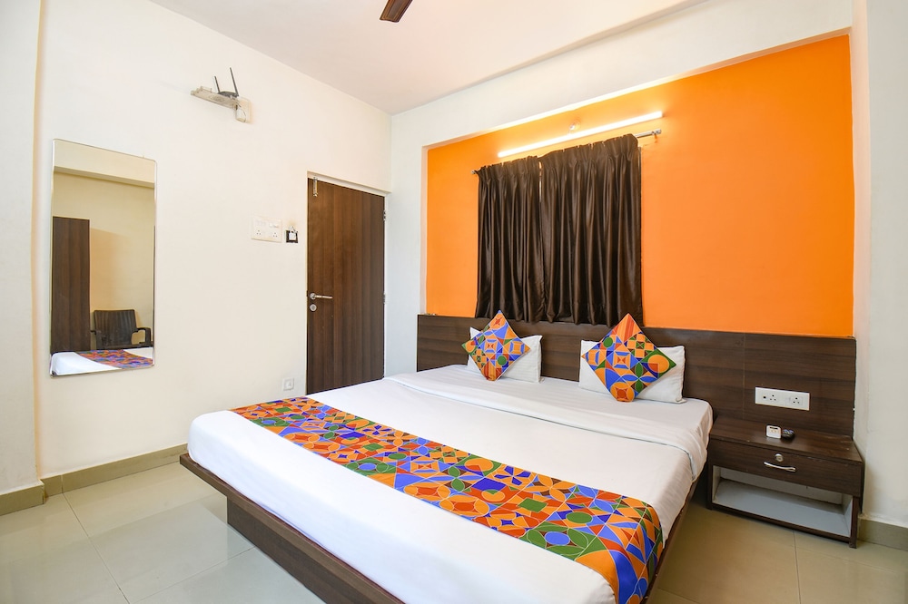 Deluxe Room - Photo 2