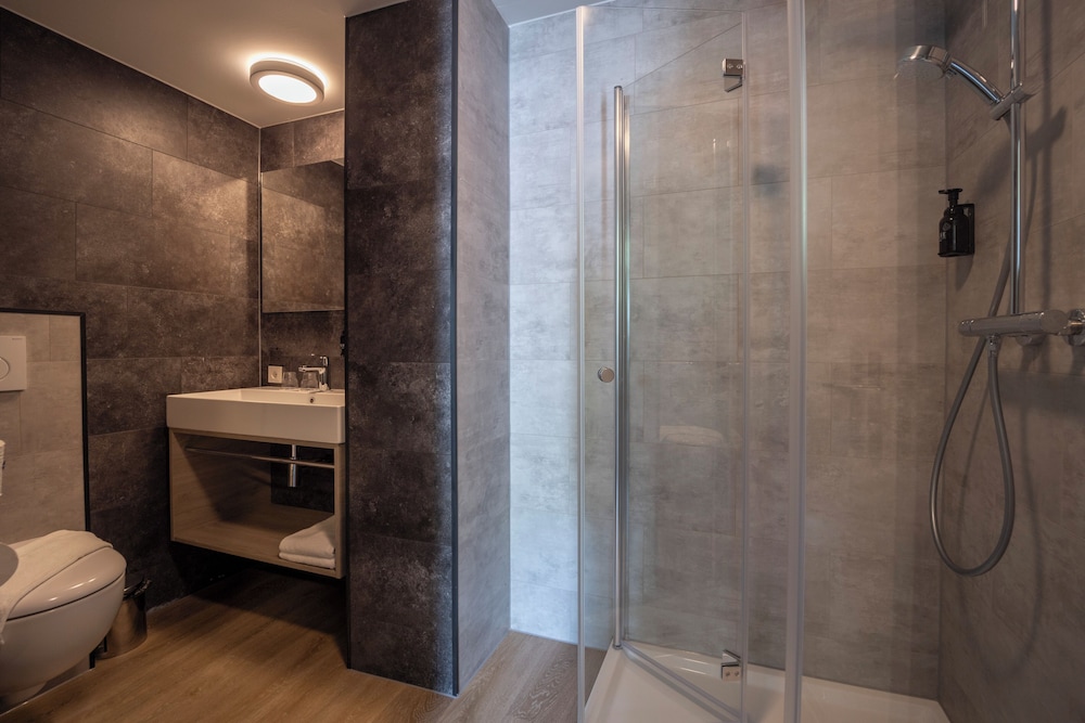 Family Suite - Photo 13