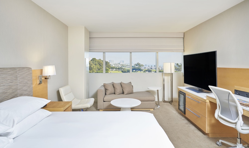 Studio Suite, Harbor View - Photo 1