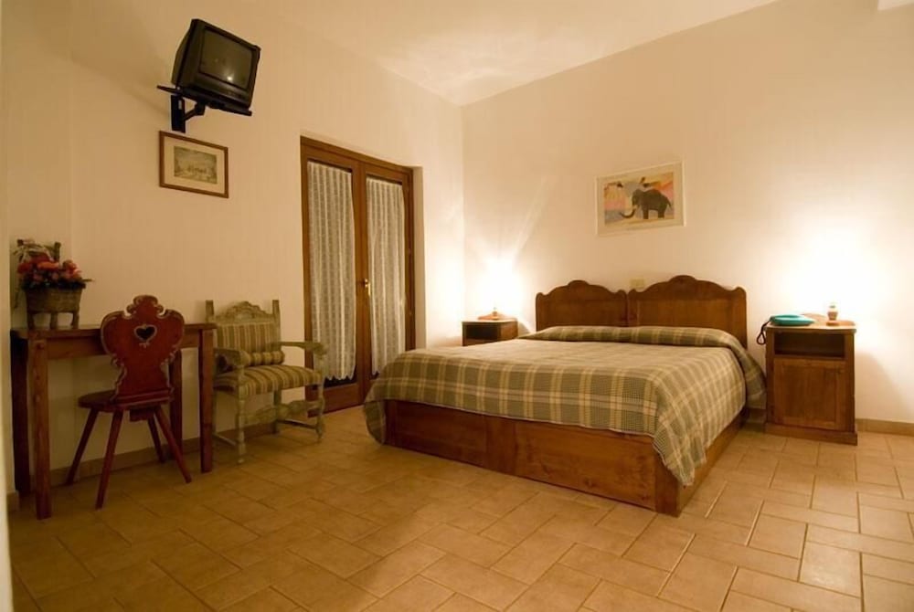 Comfort Triple Room photo 3