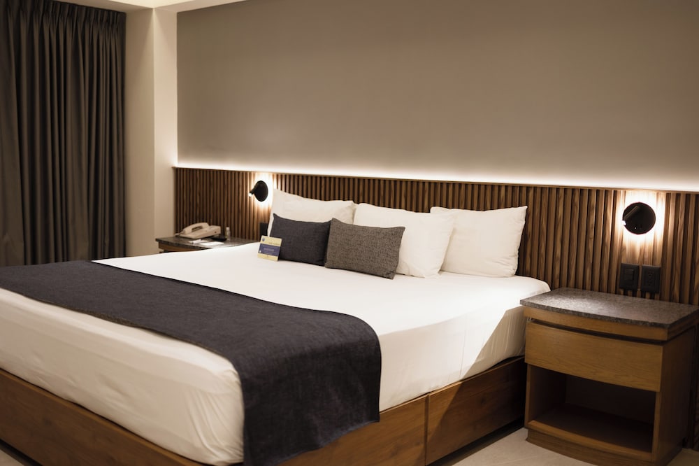 Superior Room, 1 Bedroom - Photo 1