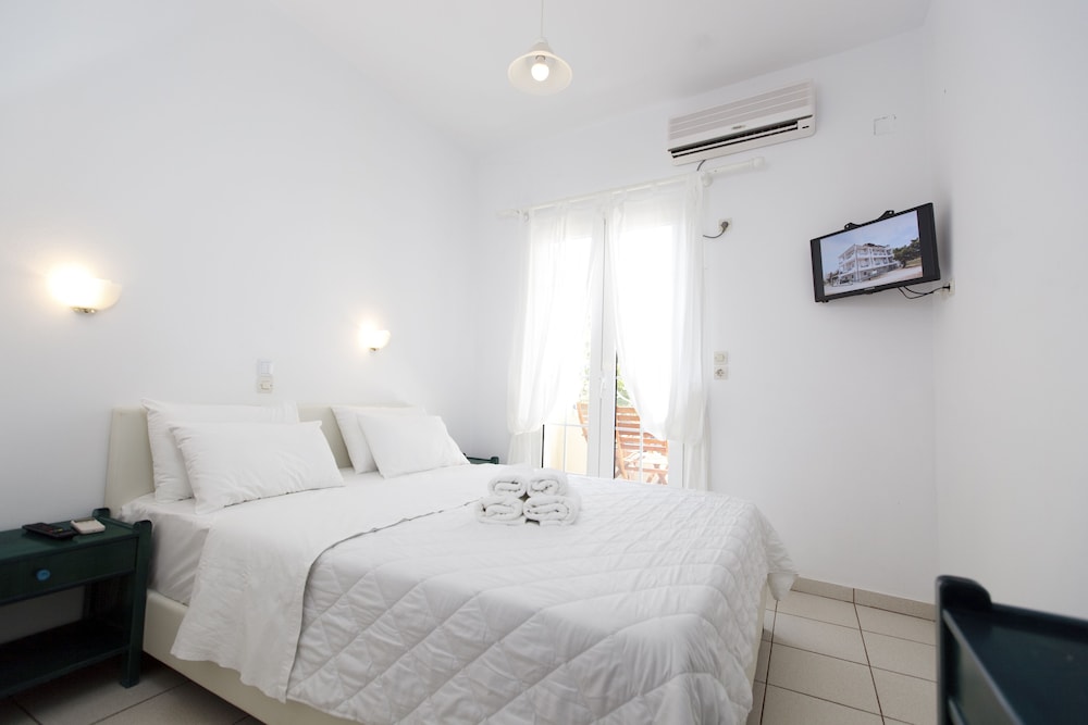 Double Room (2nd Floor)