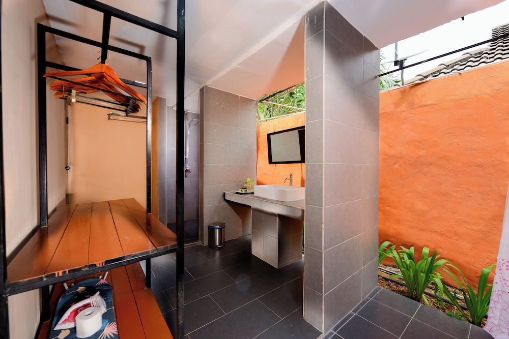 Beachfront Private Villa - semi open bathroom photo 2