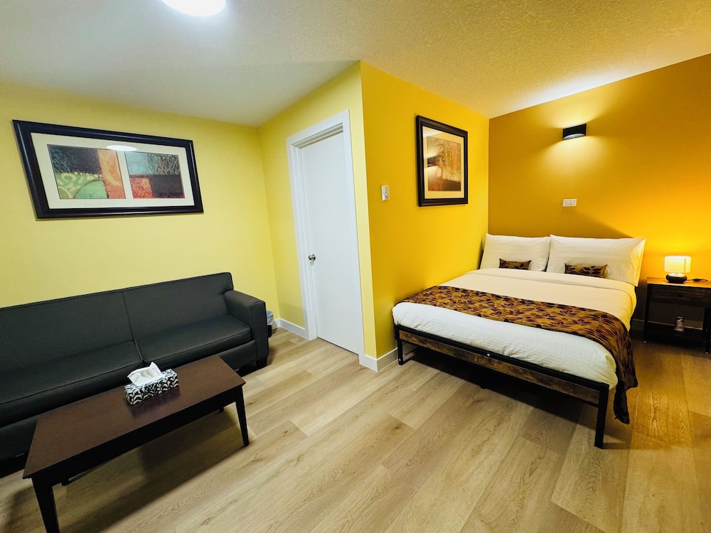 Deluxe Double | Sofa bed photo 1