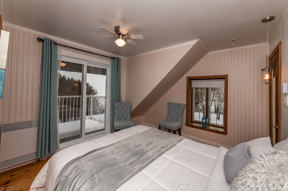 Exclusive Room, 1 Queen Bed, Non Smoking, Mountain View photo 2