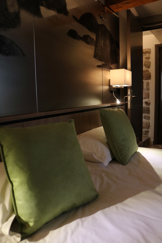 Triple Room (Mouton Blanc)
